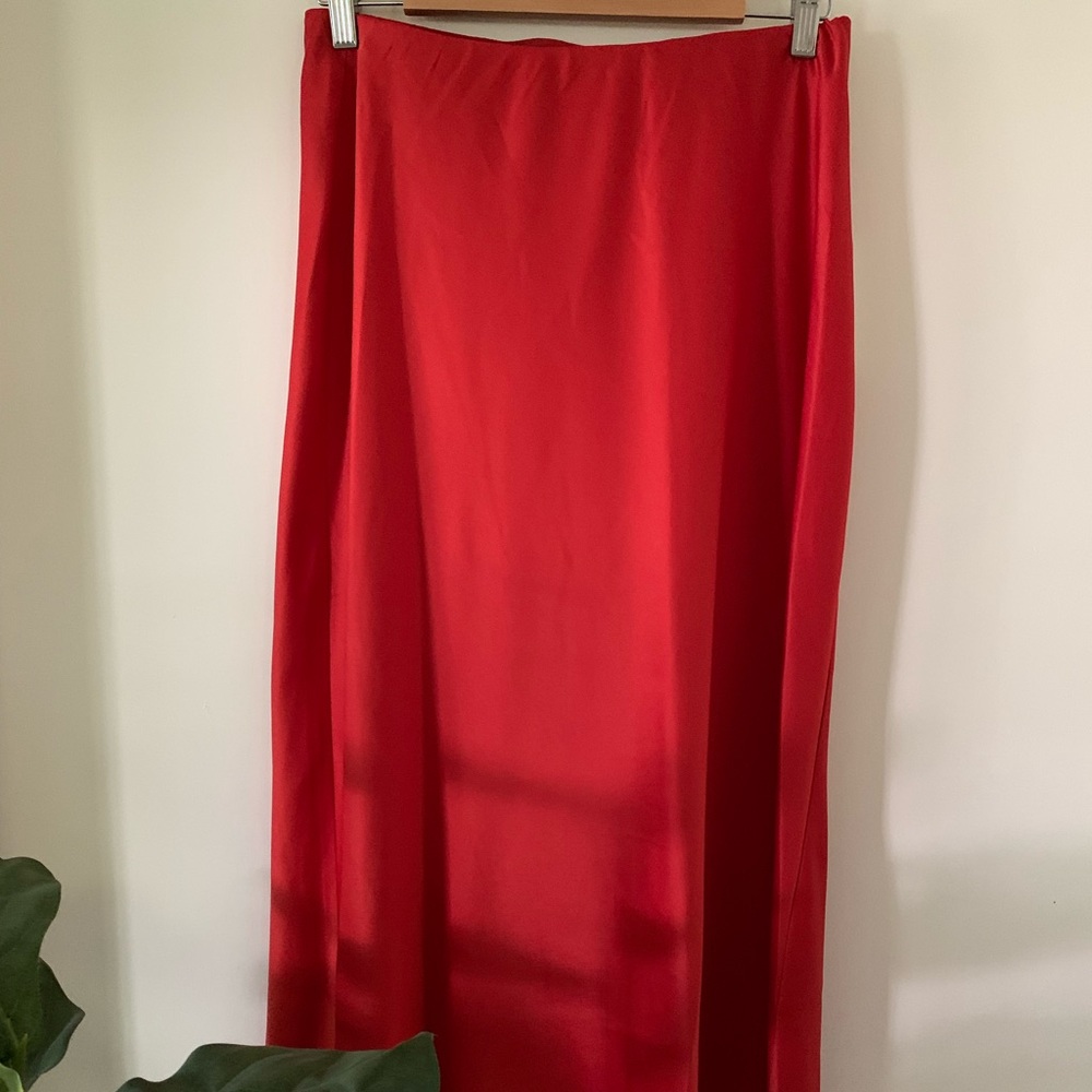 Silky midi skirt